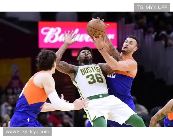 凯尔特人团队防守协作抵消对方多次进攻尝试