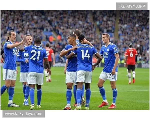 加的夫城防守阵型保持紧凑